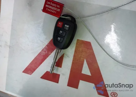 2015 Toyota Corolla Le из США, поврежденный, VIN 5YFBURHE9FP289699